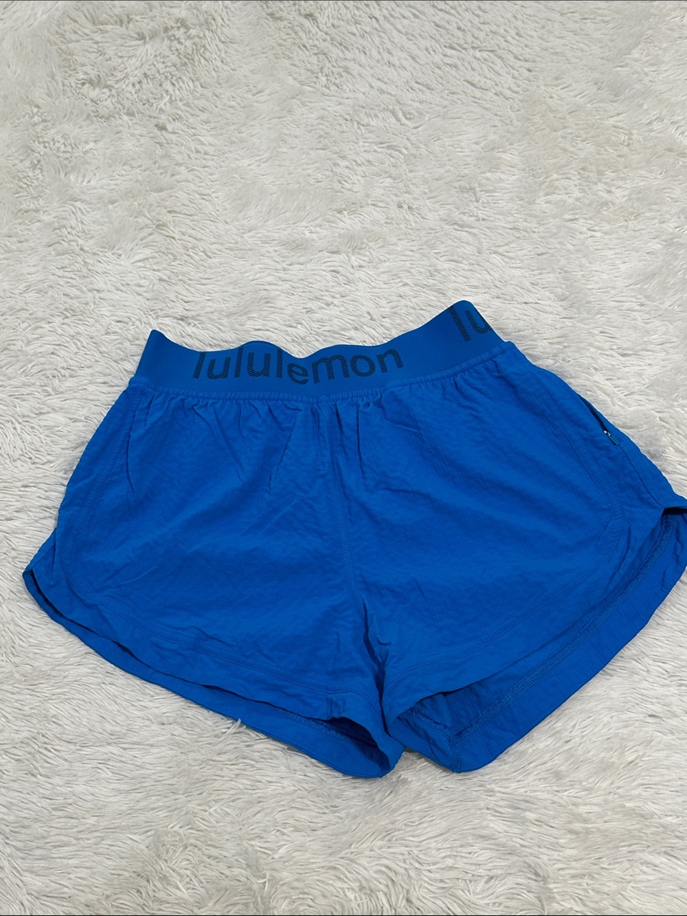 🧁 Lululemon Logo Waistband Train Shorts